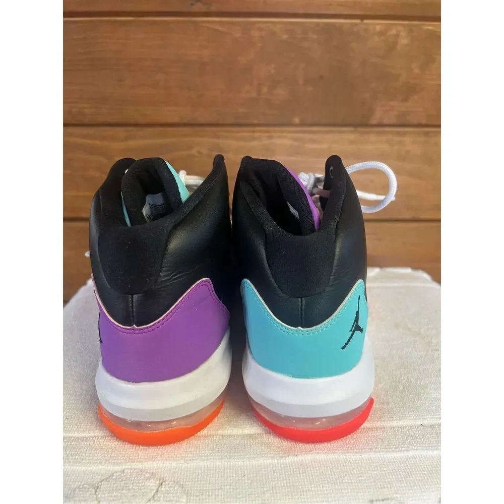 Nike  Air Jordan  Max Aura GS White Aurora Green AQ9214-102 Sz 5.5 Youth